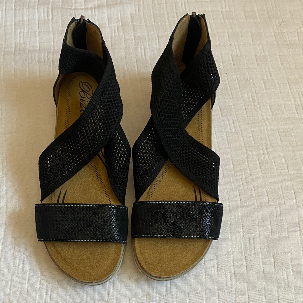 BIZA Black Crisscross Knit Wedge Sandals